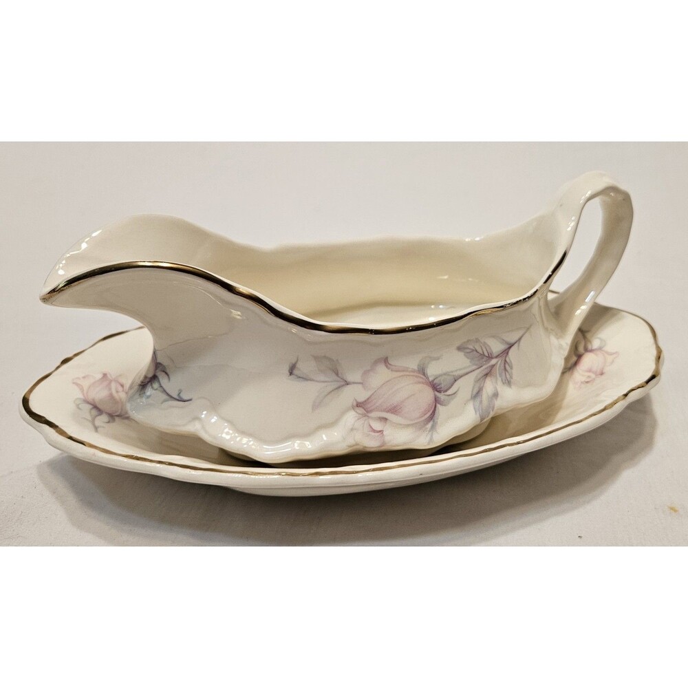 1947 Homer Laughlin Gravy Boat W/ Plate Virginia Rose gold Trim Scalloped Edges
